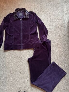 Three Hearts Deep Plum Velvet Zip Jacket with Leopard Collar and Pants Set